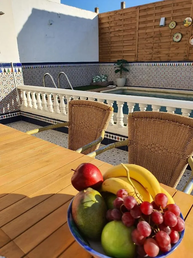 Casa Grande En Cordoba, Pueblo De La Victoria , 6 Dormitorios Holiday home